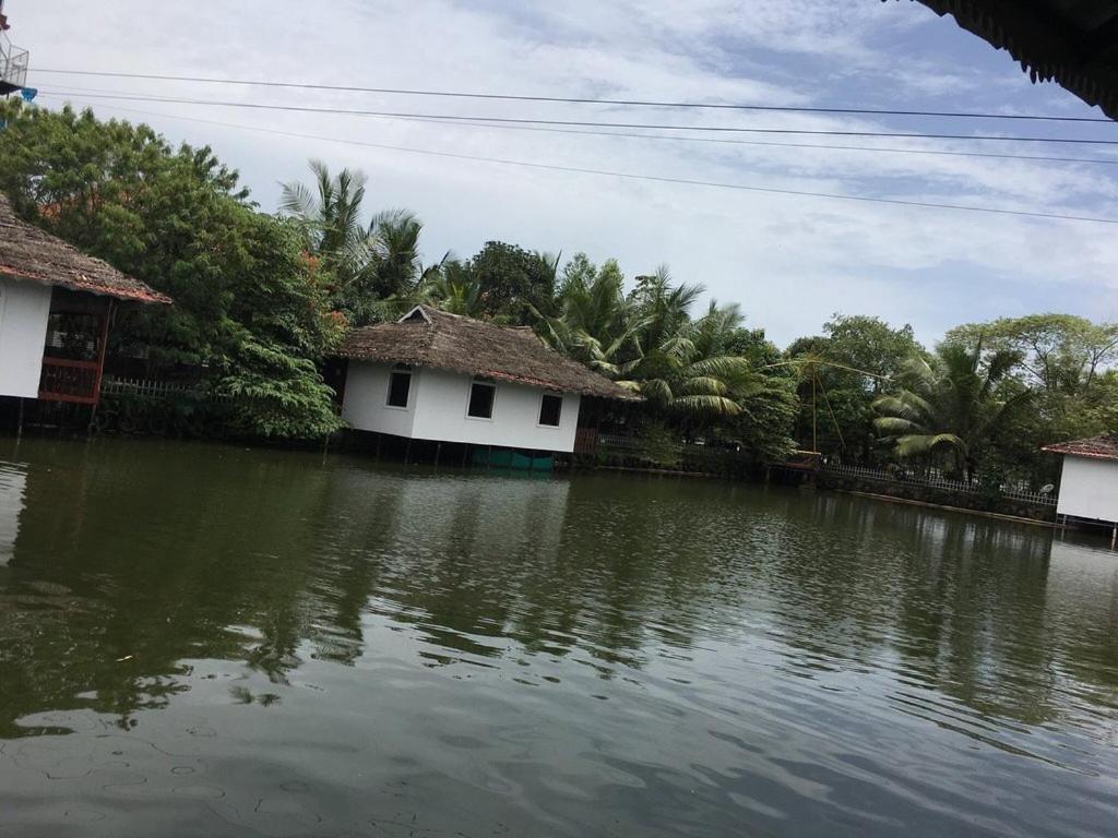 Mango Meadows Hotel Kottayam Exterior foto
